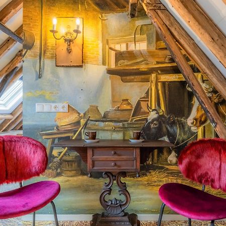 Unieke Bed En Breakfast Met Historisch Verhaal In Ferwert Ferwerd Buitenkant foto