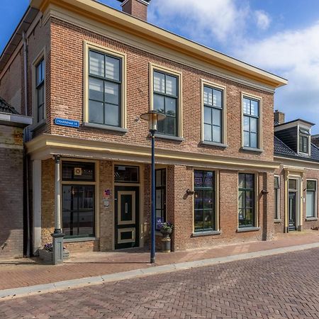 Unieke Bed En Breakfast Met Historisch Verhaal In Ferwert Ferwerd Buitenkant foto