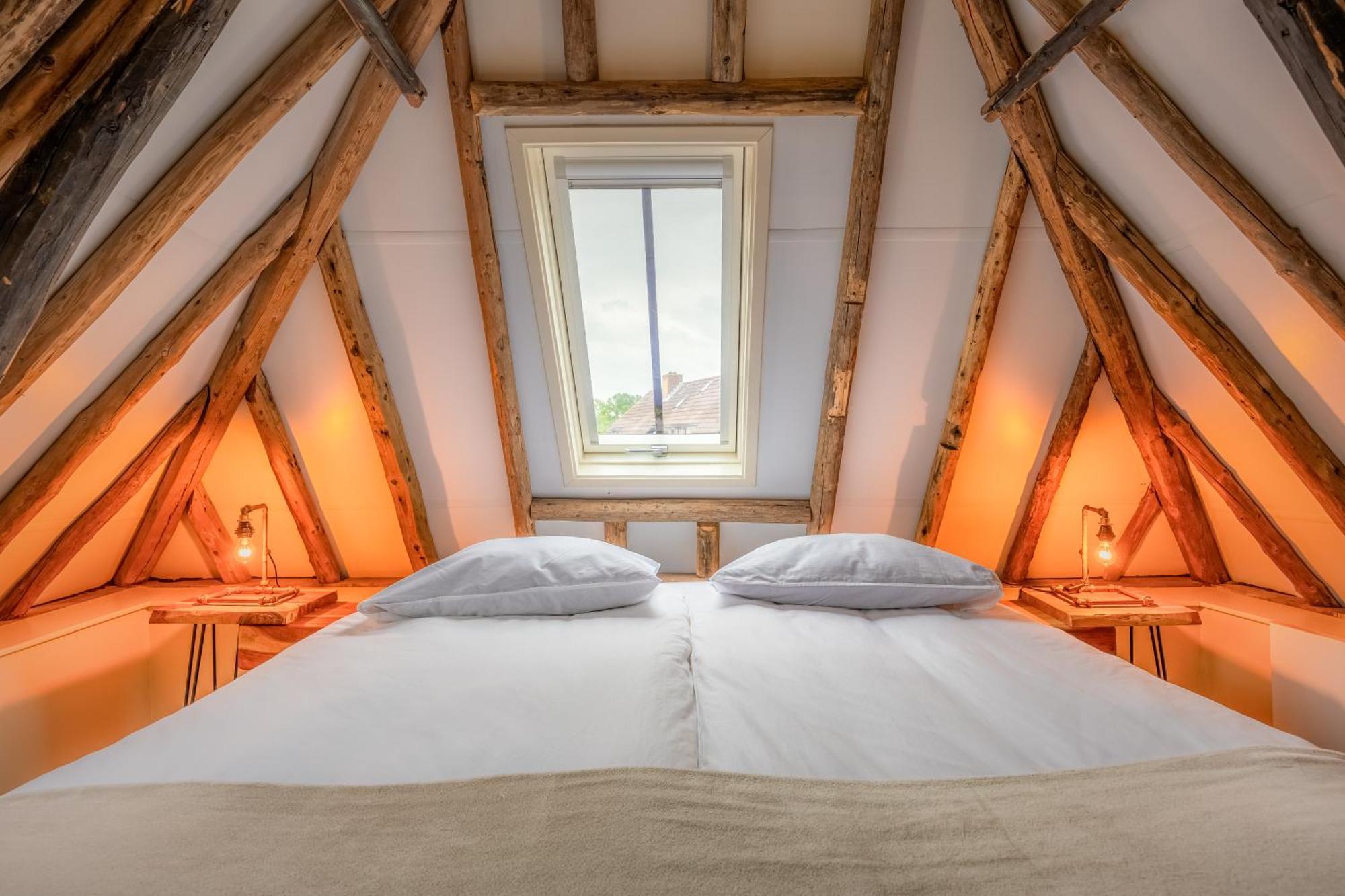 Unieke Bed En Breakfast Met Historisch Verhaal In Ferwert Ferwerd Buitenkant foto